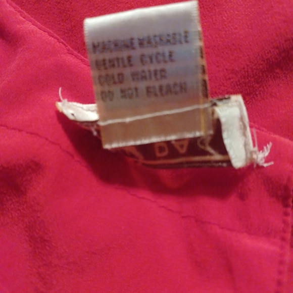 FUDA Fine Silk blouse 👚 - Picture 6 of 8